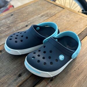 CROCS- size 6/7